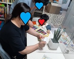 부활절 계란 꾸미기