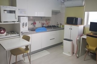 주방 겸 거실(2)